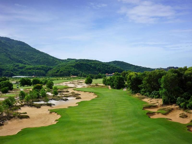 Golf Coast Tour in Central Vietnam 6D5N